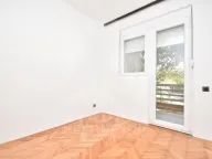 Izdavanje, dvosoban stan, 70m2, Gornja Gorica, Podgorica