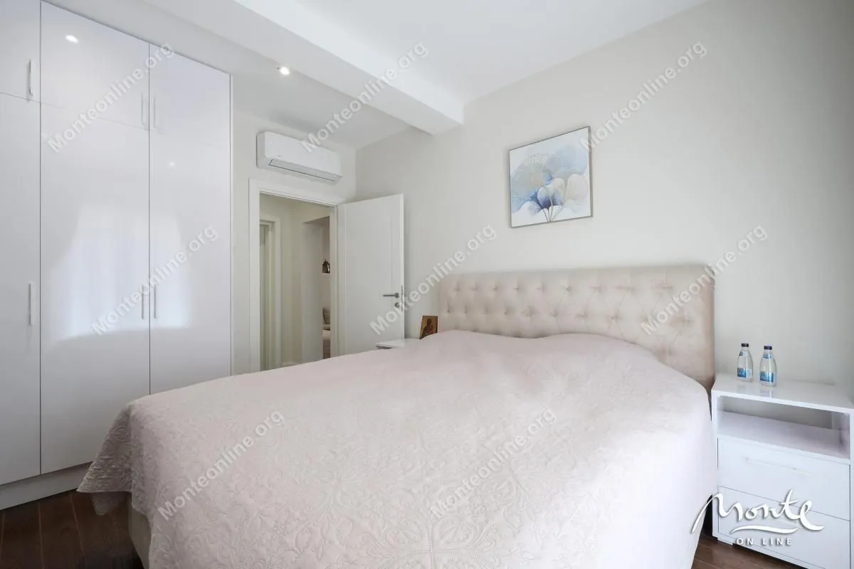 Prodaja, trosoban stan, 166m², Đenovići, Herceg Novi