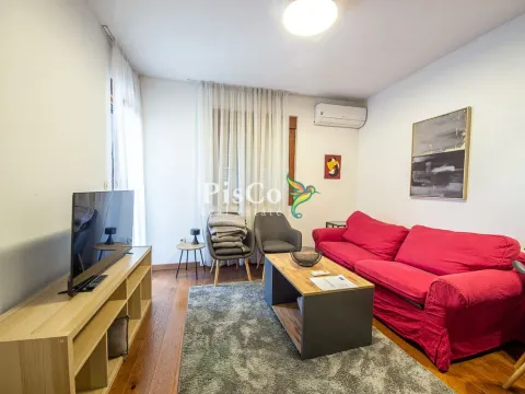 Izdavanje, jednosoban stan, 45m², Stara Varoš, Podgorica - image 1