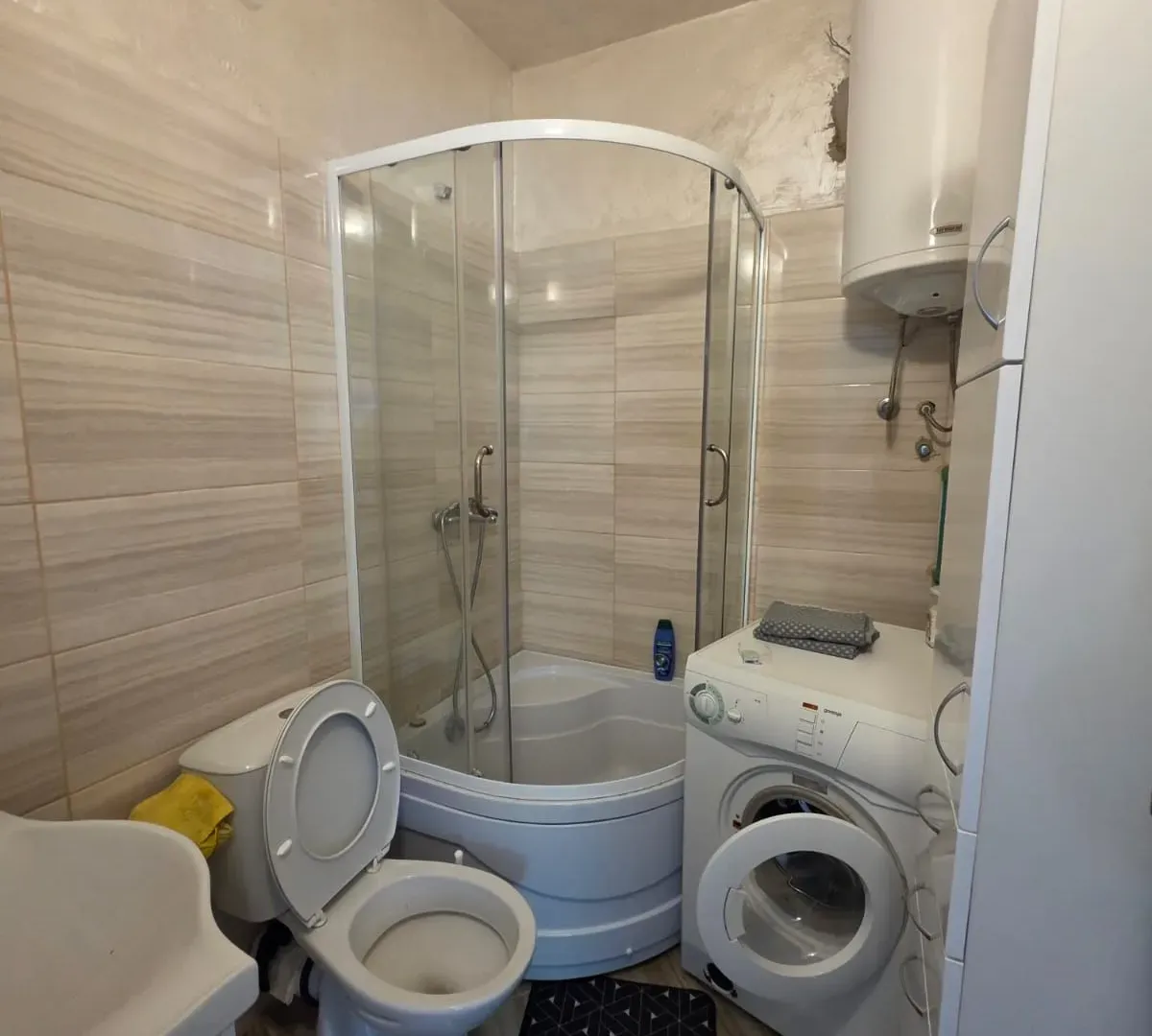 Prodaja, dvosoban stan, 62m², Risan, Kotor