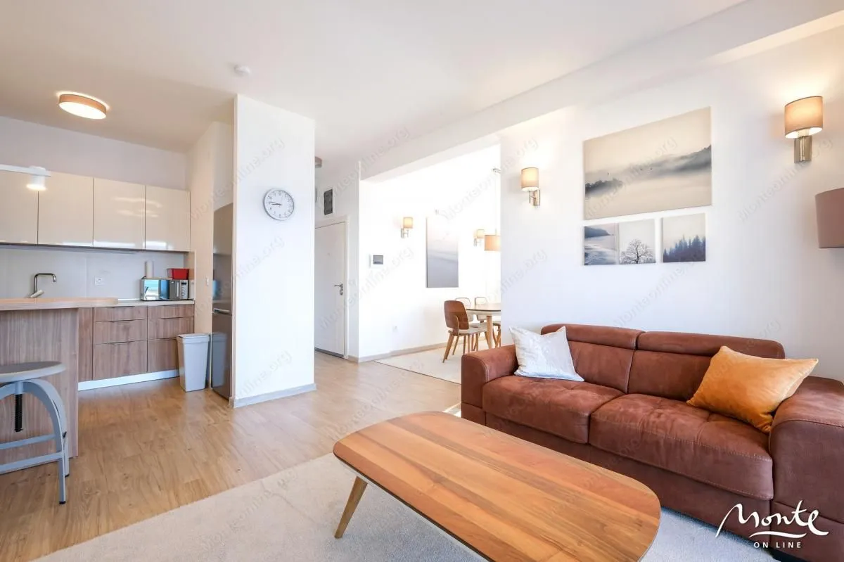 Prodaja, dvosoban stan, 66m², Tivat, Crna Gora