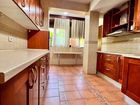 Izdavanje, kuća, 215m², Gorica C, Podgorica - image 8