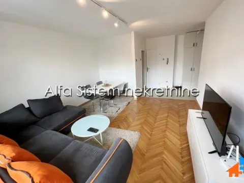 Stan in Kalenić Pijaca