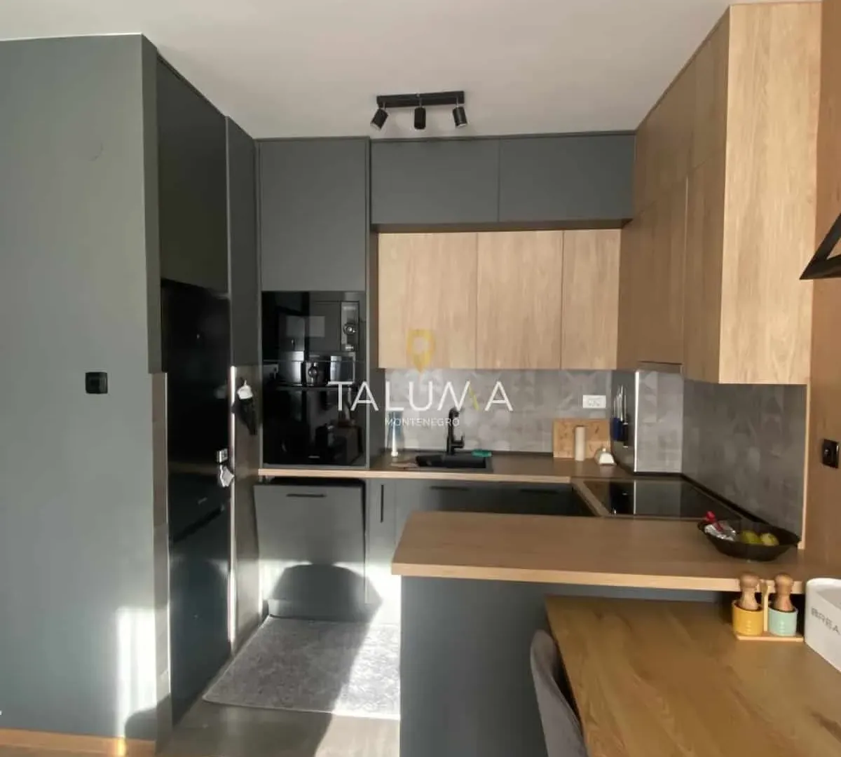 Rent, one bedroom apartment, 42m², Pobrežje, Podgorica