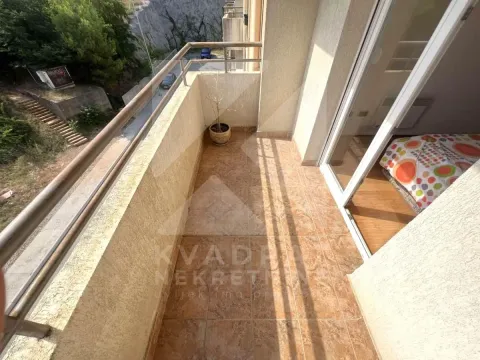 Izdavanje, jednosoban stan, 35m², Vezirov Most, Podgorica - image 9