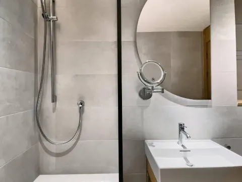 Prodaja, dvosoban stan, 102m², Porto Montenegro, Tivat - image 9