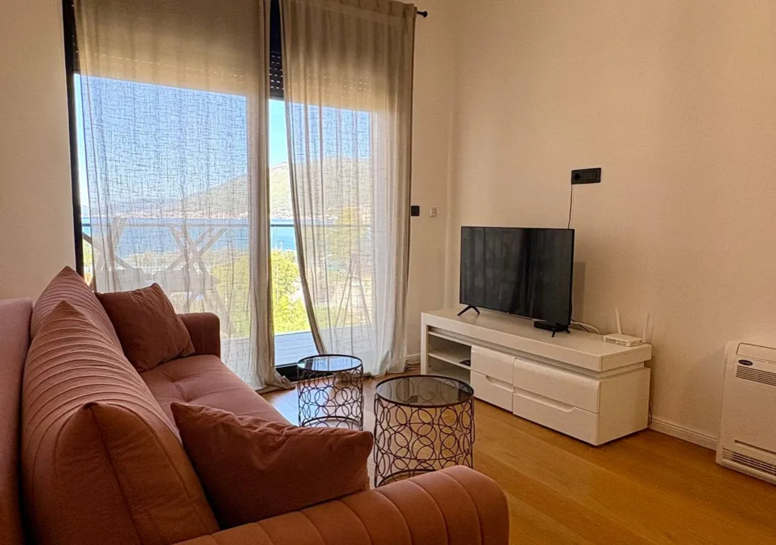 Rent, one bedroom apartment, 47m², Donja Lastva, Tivat