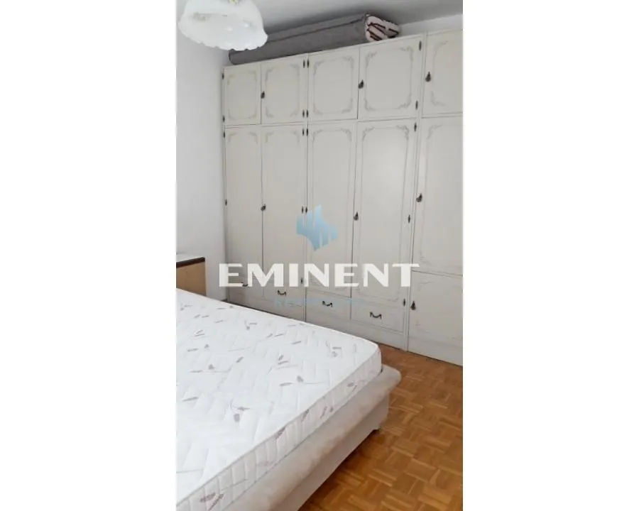 Izdavanje, trosoban stan, 72m², Novi Beograd Sve Podlokacije, Beograd