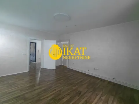 Rent, two bedroom apartment, 70m², Stari Grad, Beograd - image 3
