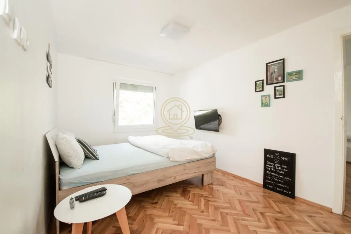 Izdavanje, kuća, 100m², Petrovaradin, Novi Sad