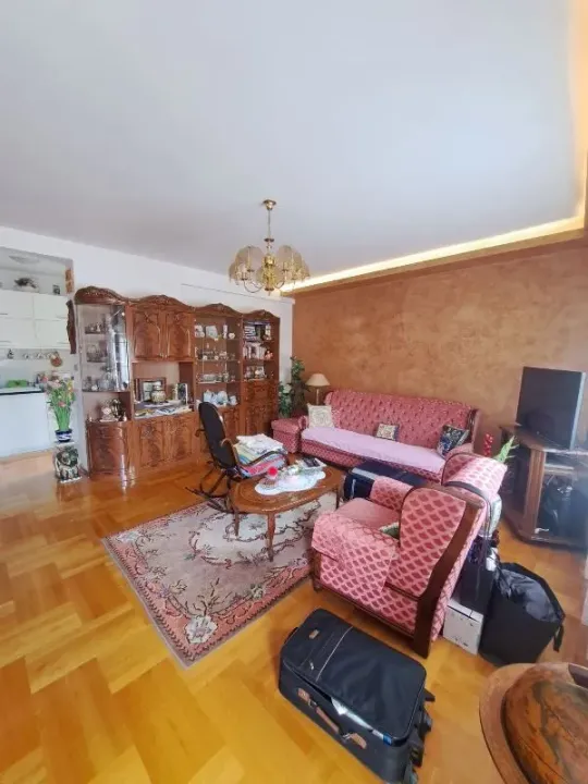 Prodaja, trosoban stan, 70m², Zvezdara Sve Podlokacije, Beograd