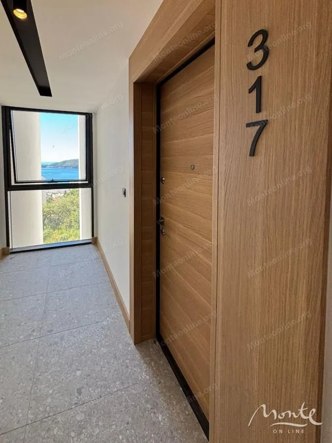 Sale, one bedroom apartment, 69m², Bečići, Budva