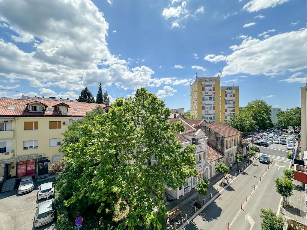 Prodaja, jednosoban stan, 58m², Centar, Podgorica