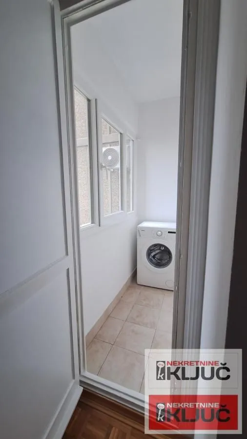 Prodaja, dvosoban stan, 60m², Bulevar Oslobodjenja, Novi Sad Sve Podlokacije