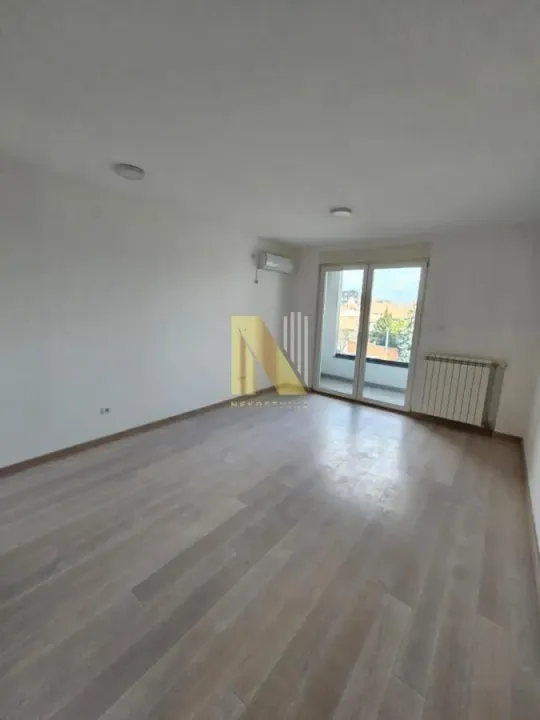 Sale, office space, 42m², Bulevar Evrope, Novi Sad Sve Podlokacije
