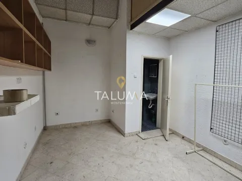Izdavanje, poslovni prostor, 15m², Preko Morače, Podgorica - image 1