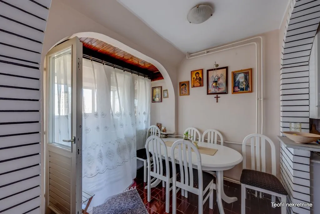 Prodaja, trosoban stan, 105m², Centar, Kruševac