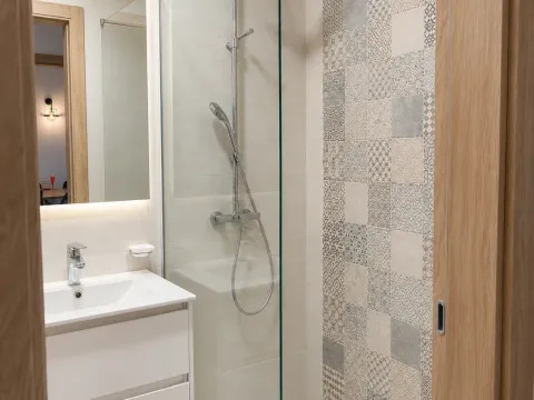 Izdavanje, jednosoban stan, 49m², Master Kvart, Podgorica - image 8