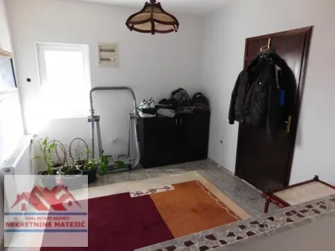Sale, house, 250m², Ćava, Kragujevac - image 29