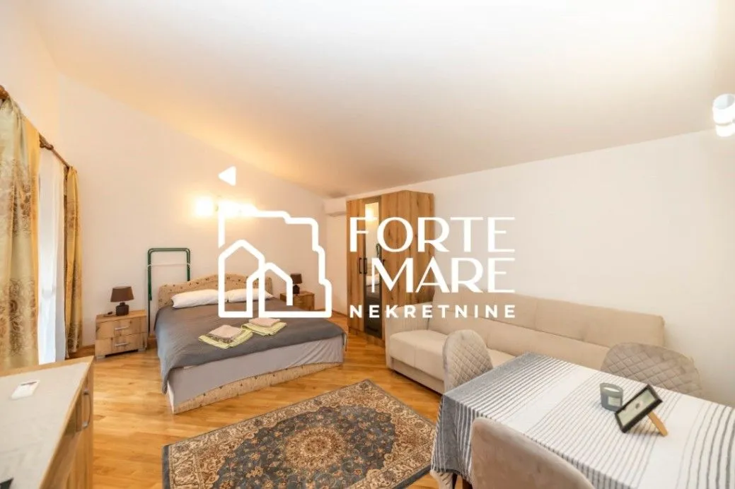 Prodaja, kuća, 241m², Đenovići, Herceg Novi