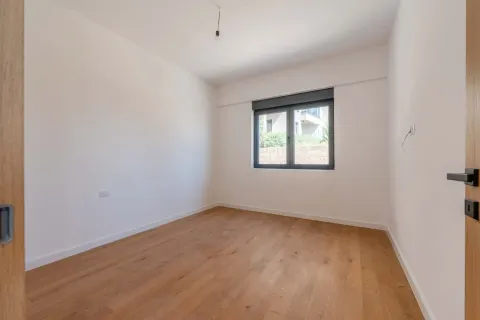 Prodaja, jednosoban stan, 49m², Petrovac, Budva - image 9