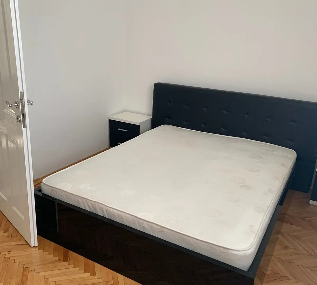 Rent, house, 250m², Zagorič, Podgorica