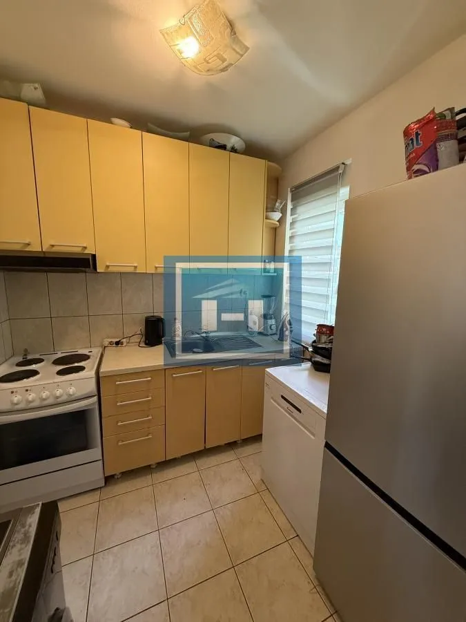 Prodaja, trosoban stan, 79m², Centar, Jagodina