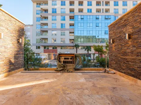 Prodaja, jednosoban stan, 115m², Centar, Budva - image 16