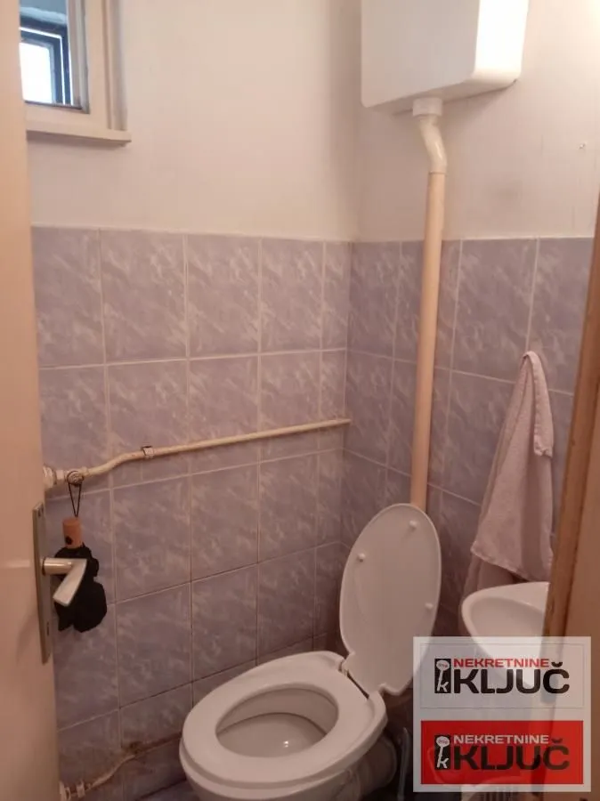 Prodaja, trosoban stan, 74m², Bulevar Oslobodjenja, Novi Sad Sve Podlokacije
