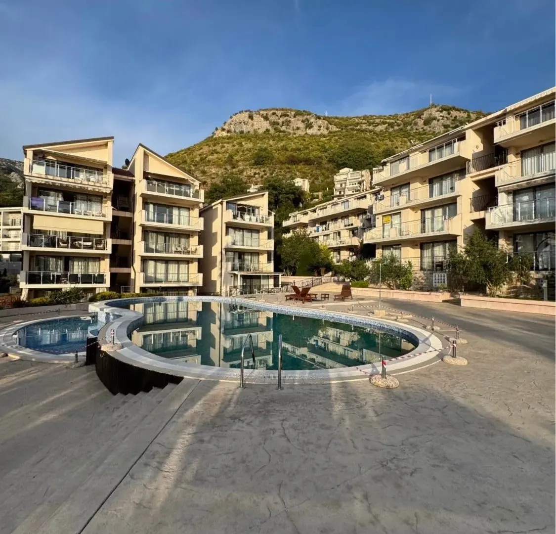 Sale, two bedroom apartment, 76m², Pržno, Budva