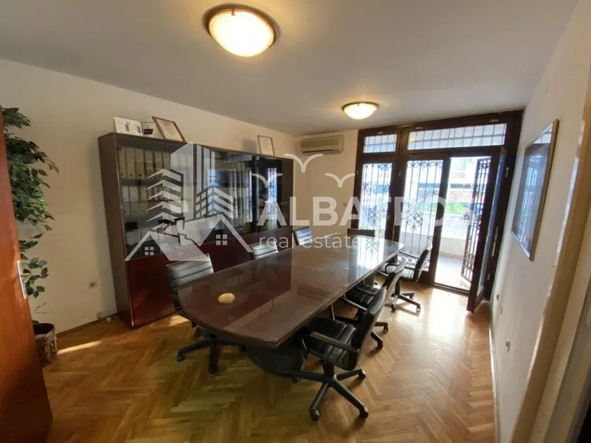 Sale, office space, 110m², Centar, Bar