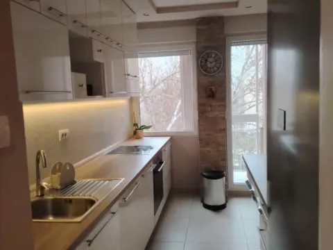 Izdavanje, trosoban stan, 90m², Liman 4, Novi Sad Sve Podlokacije - image 6