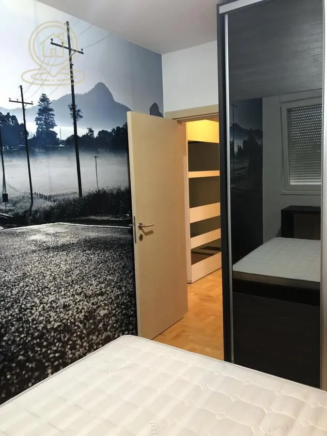 Prodaja, jednosoban stan, 42m², Adamovićevo Naselje, Novi Sad Sve Podlokacije