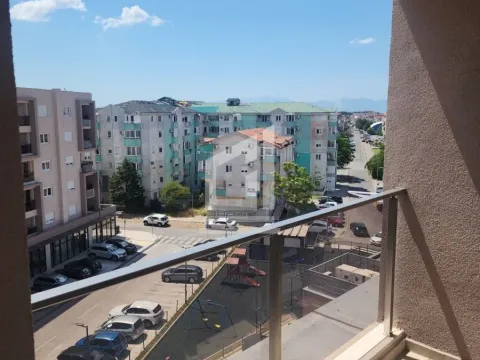 Prodaja, jednosoban stan, 47m², Stari Aerodrom, Podgorica - image 9