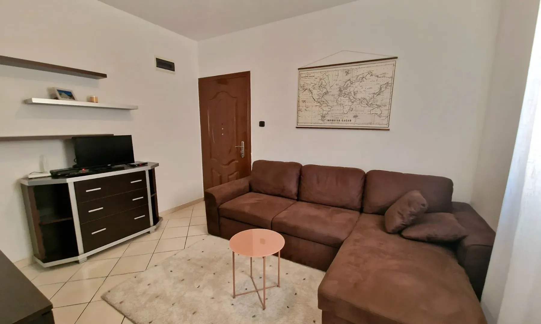 Izdavanje, garsonjera, 21m², Budva, Crna Gora