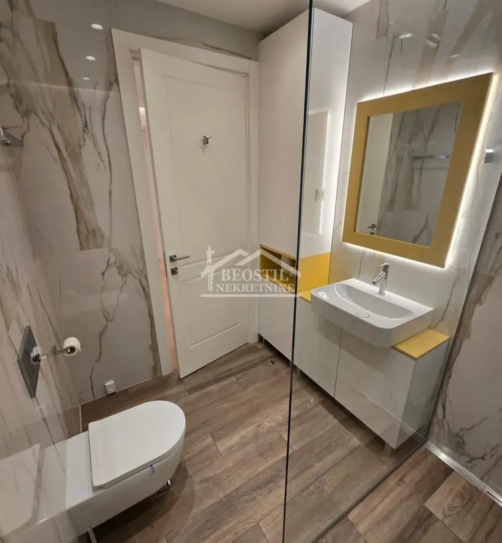 Rent, four bedroom apartment, 175m², Stari Grad, Beograd