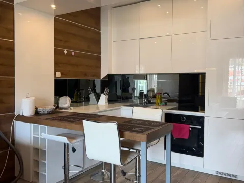 Rent, one bedroom apartment, 45m², Centar, Budva - image 4