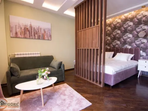 Prodaja, četvorosoban stan, 109m², Stari Grad, Beograd