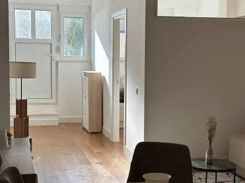 Prodaja, stan, 68m², Tivat, Crna Gora - image 3