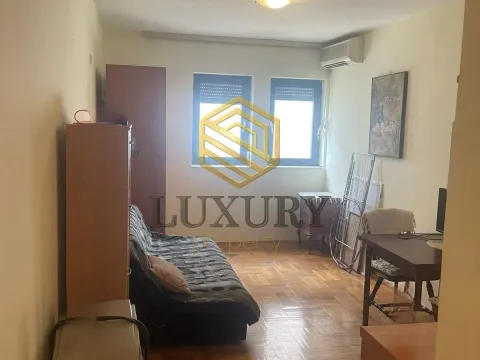 Izdavanje, stan, 21m², Obala Morače, Podgorica - image 4