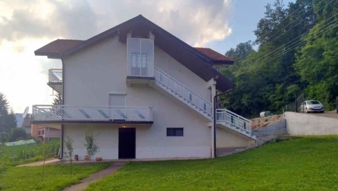 Prodaja, kuća, 270m², Mali Zvornik, Srbija