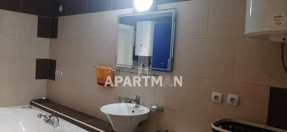 Rent, four bedroom apartment, 120m², Lekino Brdo, Voždovac Sve Podlokacije