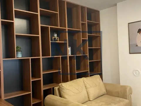 Izdavanje, dvosoban stan, 87m², Malo Brdo, Podgorica - image 2