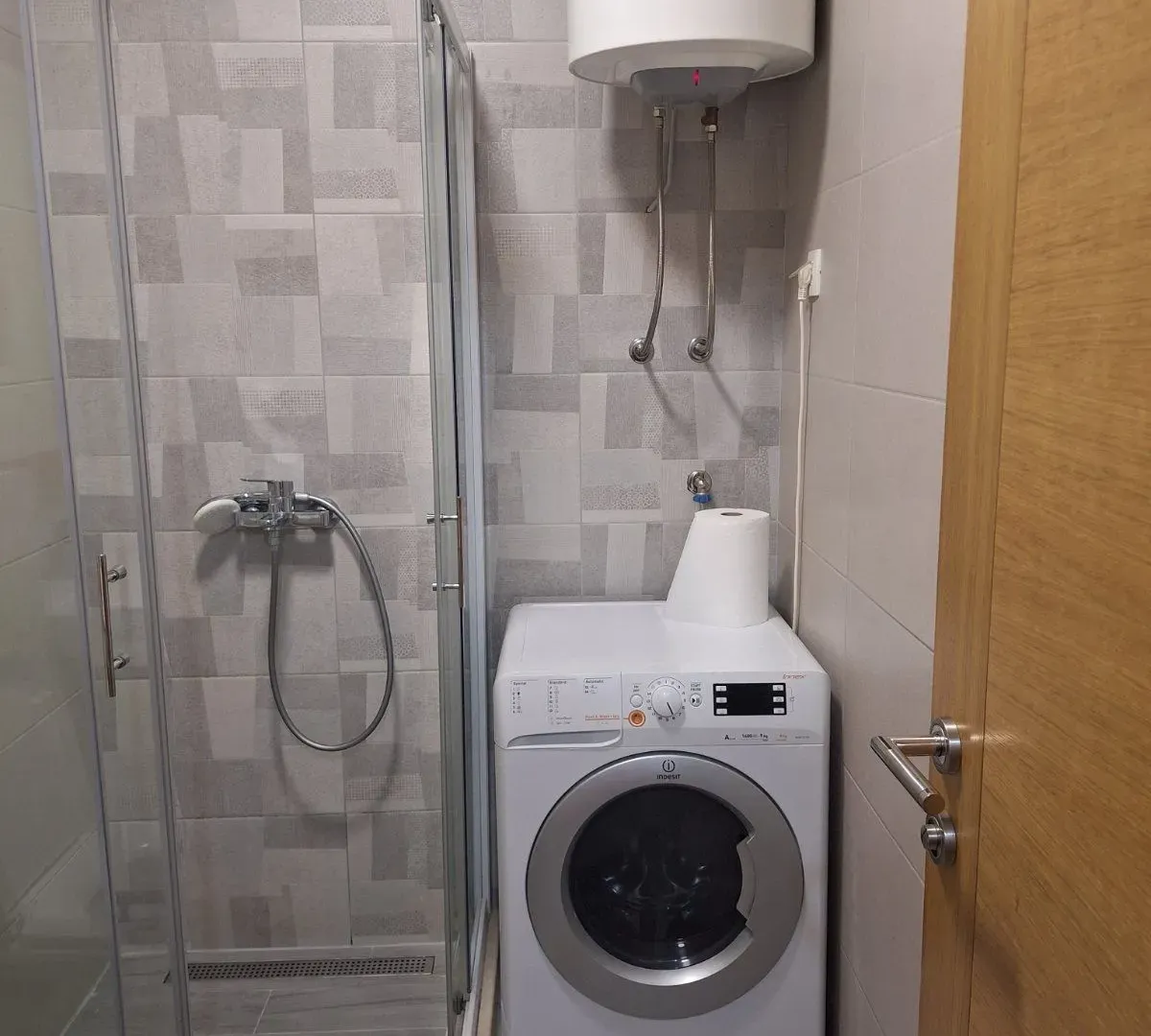Rent, one bedroom apartment, 54m², Kalimanj, Tivat