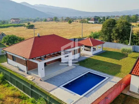 Prodaja, kuća, 200m², Podgorica, Crna Gora - image 28