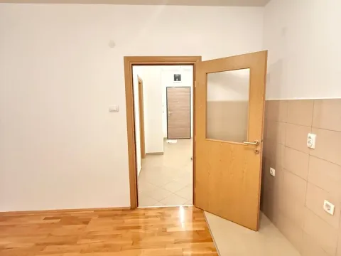 Sale, one bedroom apartment, 49m², Ljubović, Podgorica - image 2