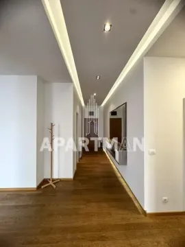 Izdavanje, trosoban stan, 240m², Vukov Spomenik, Zvezdara Sve Podlokacije - image 6