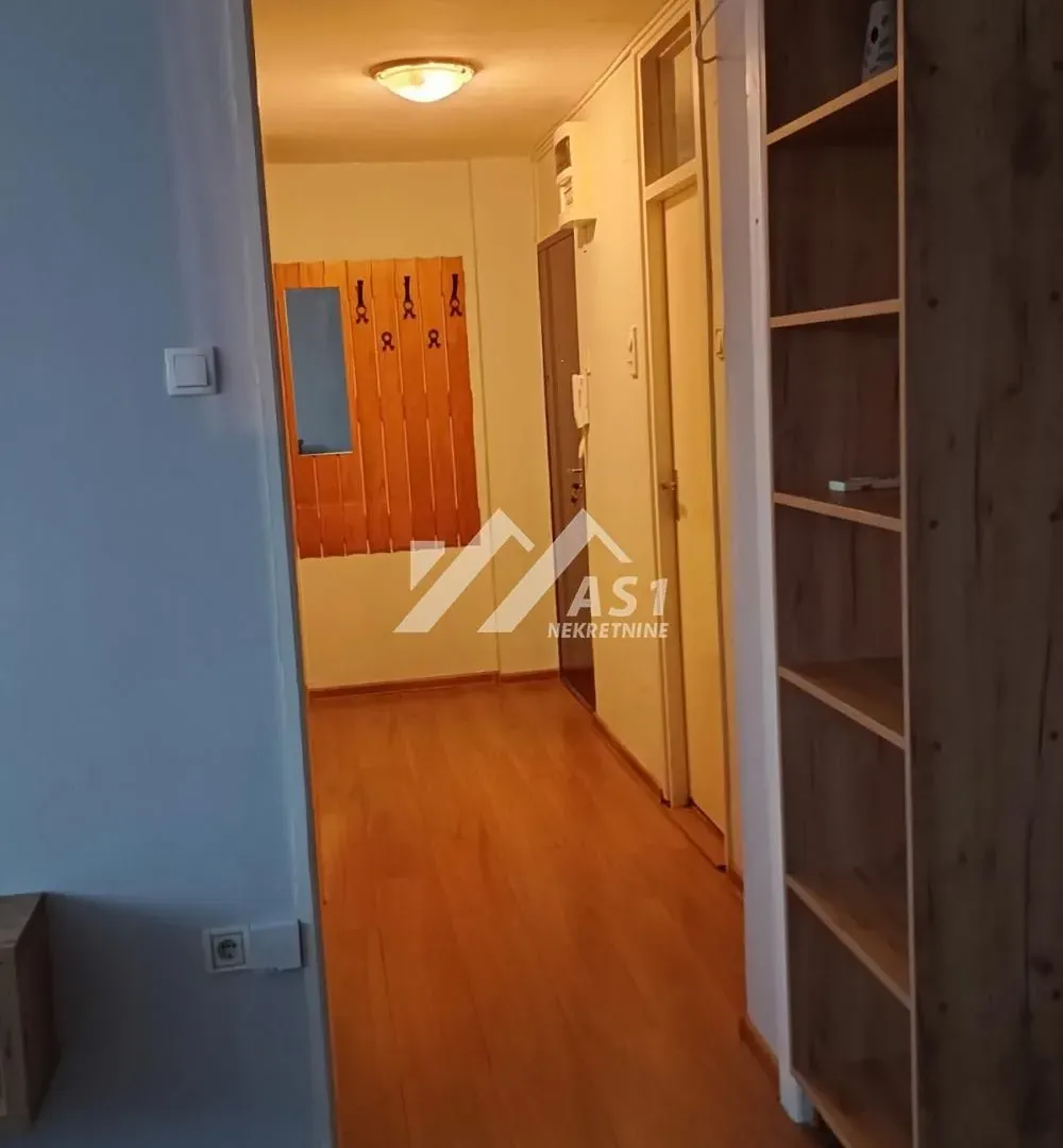 Izdavanje, trosoban stan, 55m², Liman 2, Novi Sad Sve Podlokacije