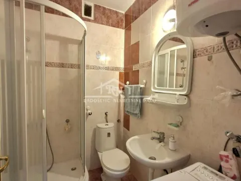 Izdavanje, dvosoban stan, 69m², Banovo Brdo, Beograd - image 10
