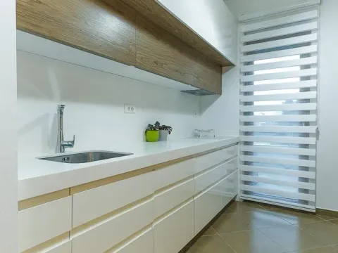 Izdavanje, trosoban stan, 150m², Centar, Podgorica - image 10